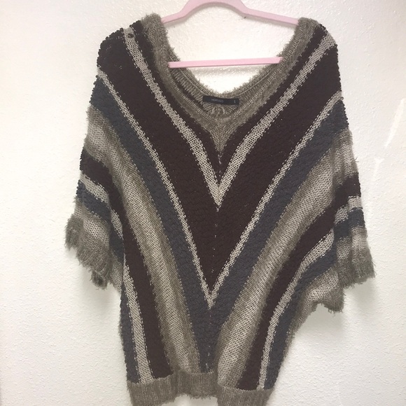 Vertigo Poncho Knit Sweater Oversized Small Retro Vintage V-Pattern Brown Gray - Picture 1 of 11